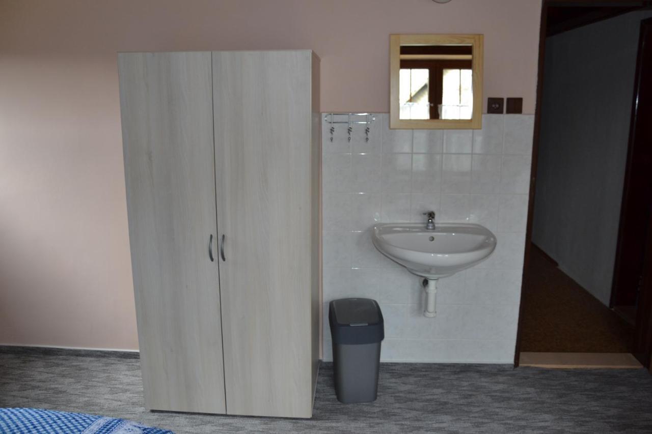 Penzion Pod Severakem Lučany nad Nisou Exterior foto