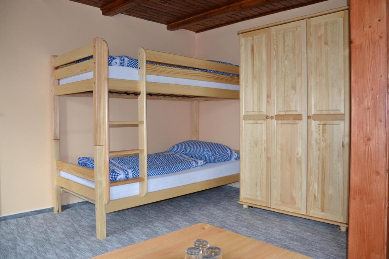 Penzion Pod Severakem Lučany nad Nisou Exterior foto