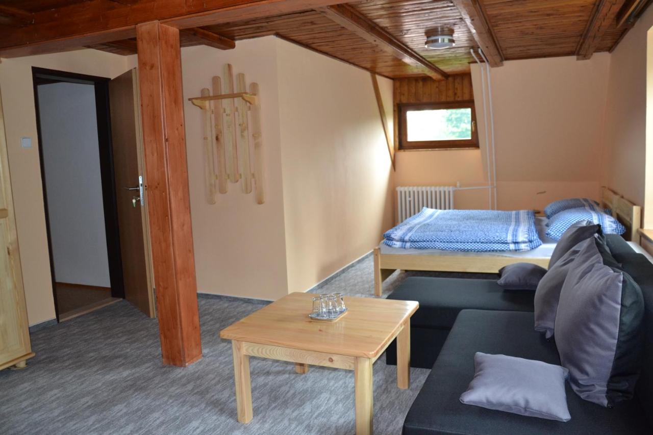 Penzion Pod Severakem Lučany nad Nisou Exterior foto